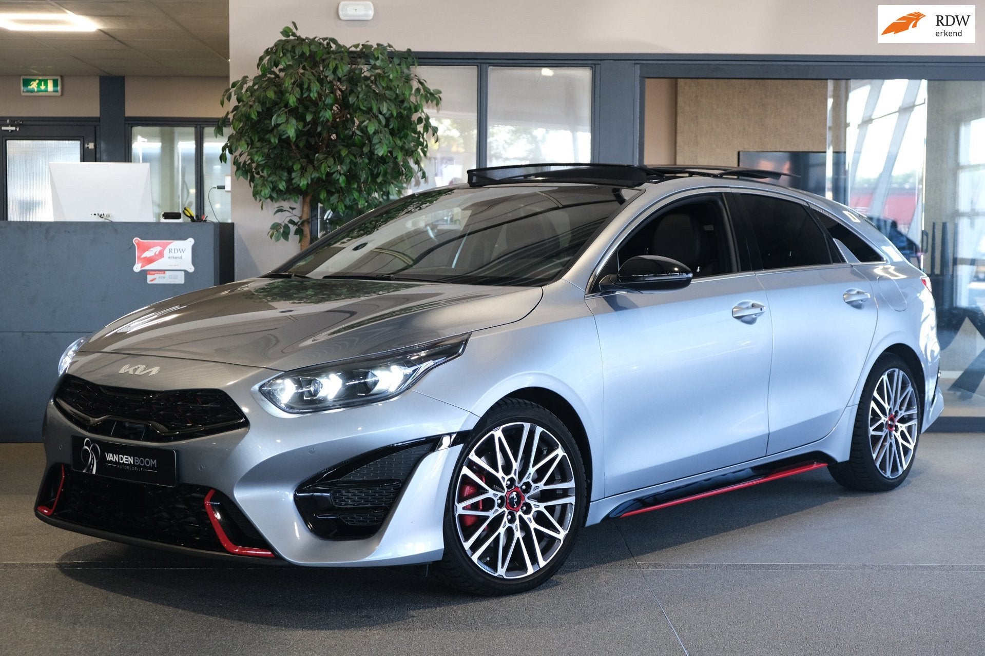 Kia ProCeed 1.6 T-GDI GT AUT 204PK Pano NW Type Navi Leder L, Dealer onderhouden, 15 km/l, Gebruikt, 4 cilinders