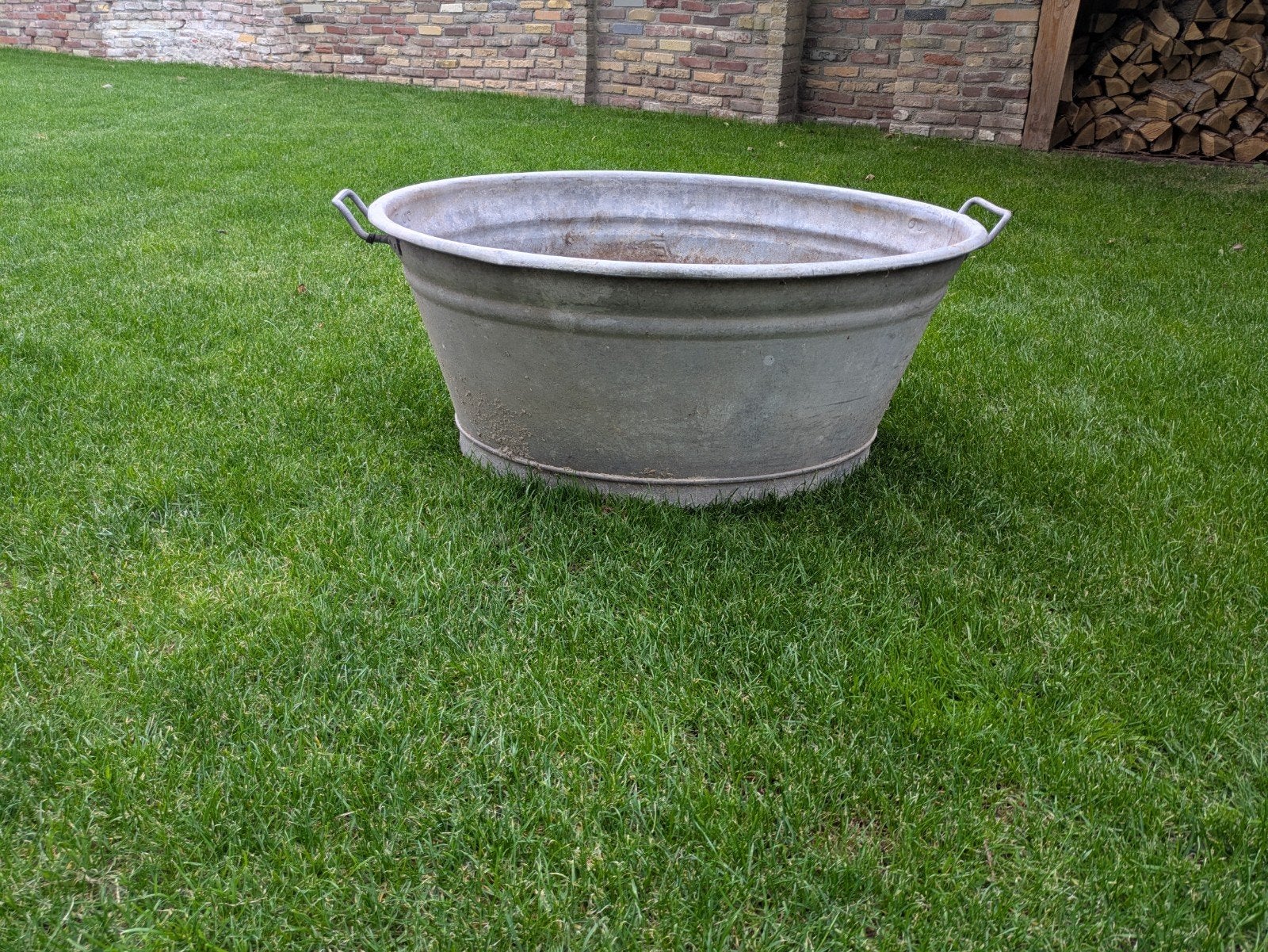 Grote zinken teil / bloembak voor tuin of balkon, Ophalen, Gebruikt, Rond, Balkon
