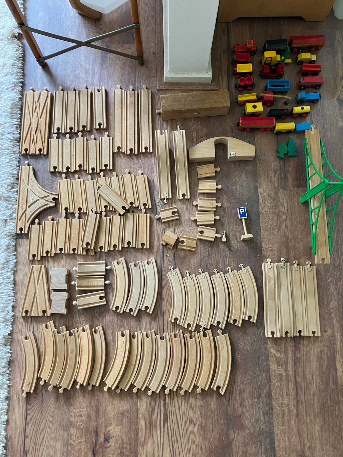 Brio houten treinbaan rails wagons brug tunnel hout, Ophalen of Verzenden, Gebruikt