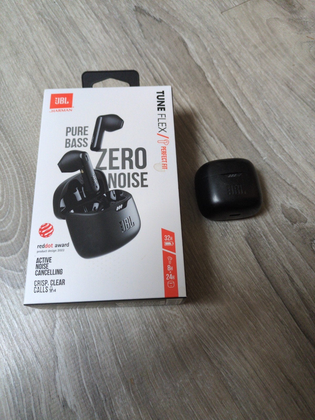 JBL Tune Flex oortjes laden niet op