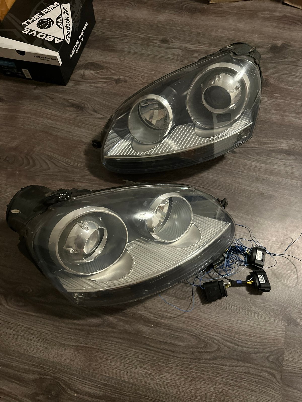 Golf V GTI / R32 xenon koplampen, Ophalen of Verzenden, Voor, Bumper