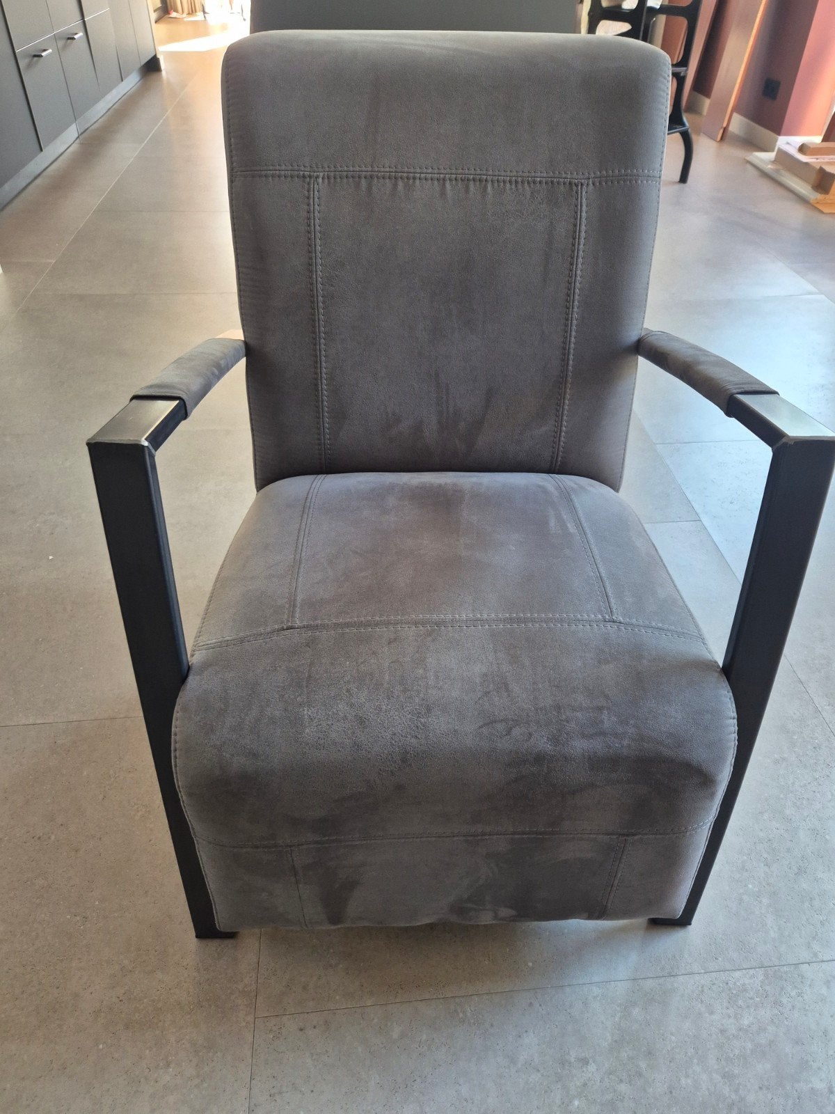 Fauteuil Vira, Ophalen, Zo goed als nieuw, Metaal, Eén