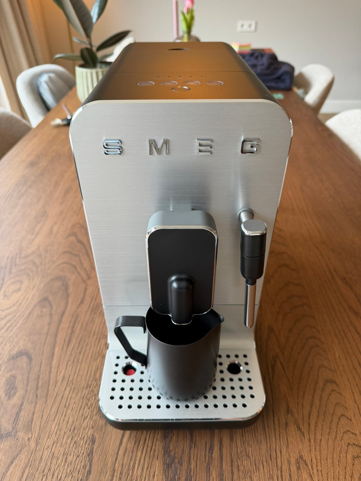 Smeg volautomatische koffiemachine BCC12BLMEU, Witgoed en Apparatuur, Ophalen, Zo goed als nieuw, Koffiemachine