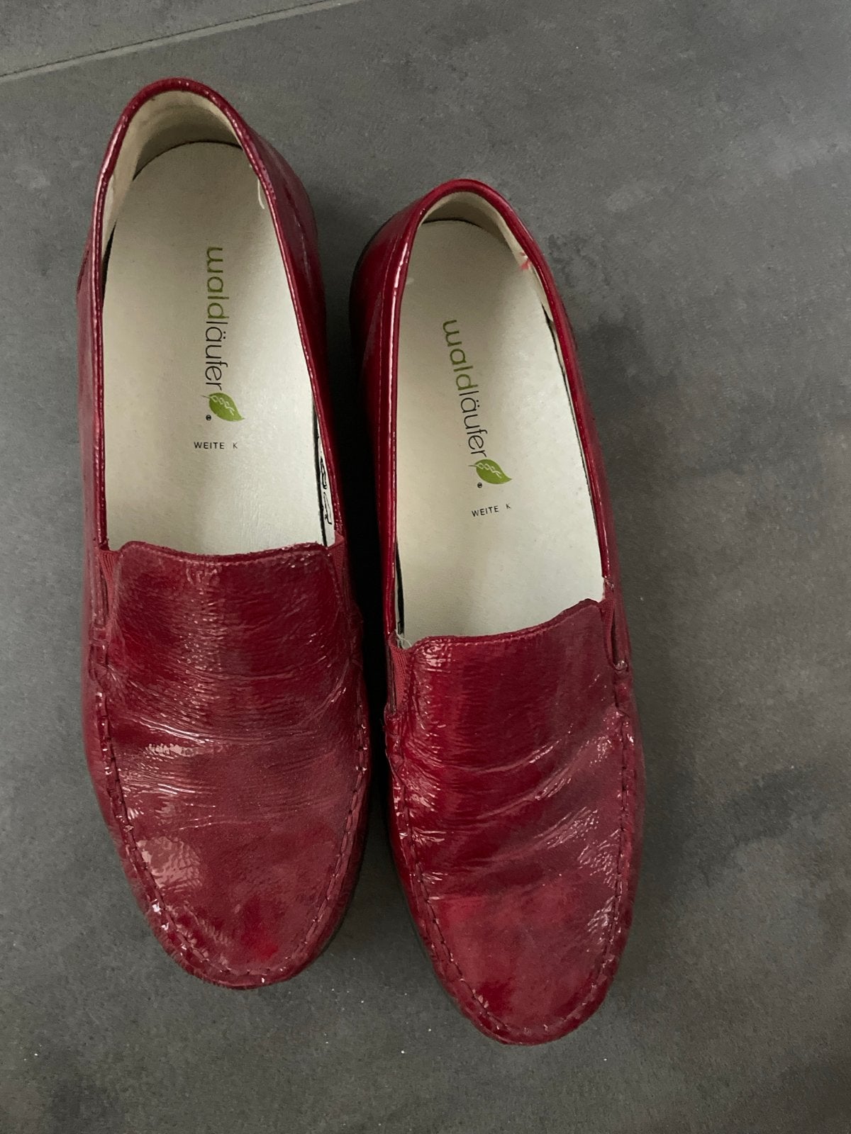 Waldläufer instappers - Rood lakleer maat 8 wijdte K, Ophalen of Verzenden, Gedragen, Rood, Instappers