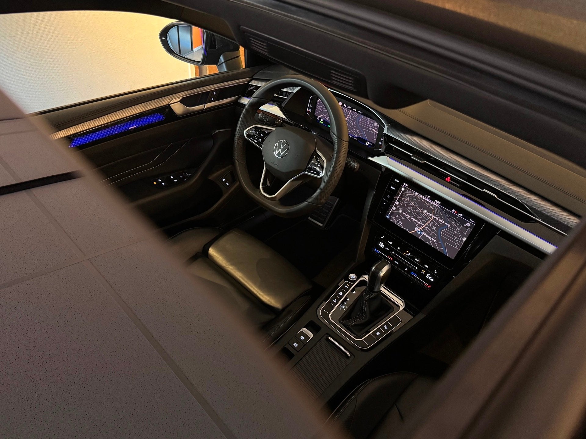 Volkswagen Arteon Shooting Brake 1.4 TSI eHybrid 3x R-LINE 2, Auto's, Dealer onderhouden, Arteon, Gebruikt, 4 cilinders