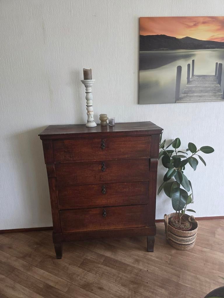 Super mooie  antieke ladekast  / commode in mooie staat, Ophalen, 50 tot 100 cm, Zo goed als nieuw, 3 of 4 laden
