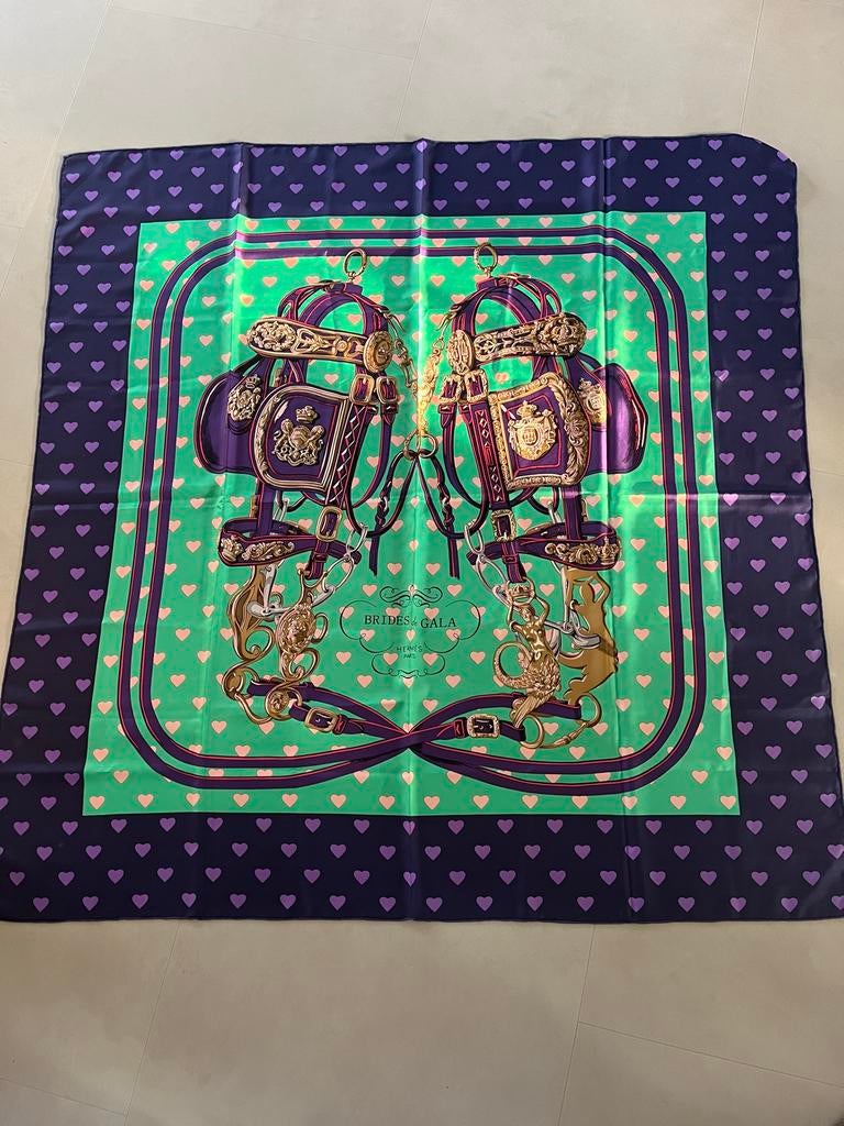 Hermès Brides de Gala Zijden Sjaal 140x140, Ophalen of Verzenden, Zo goed als nieuw, Maat 46/48 (XL) of groter, Sjaal