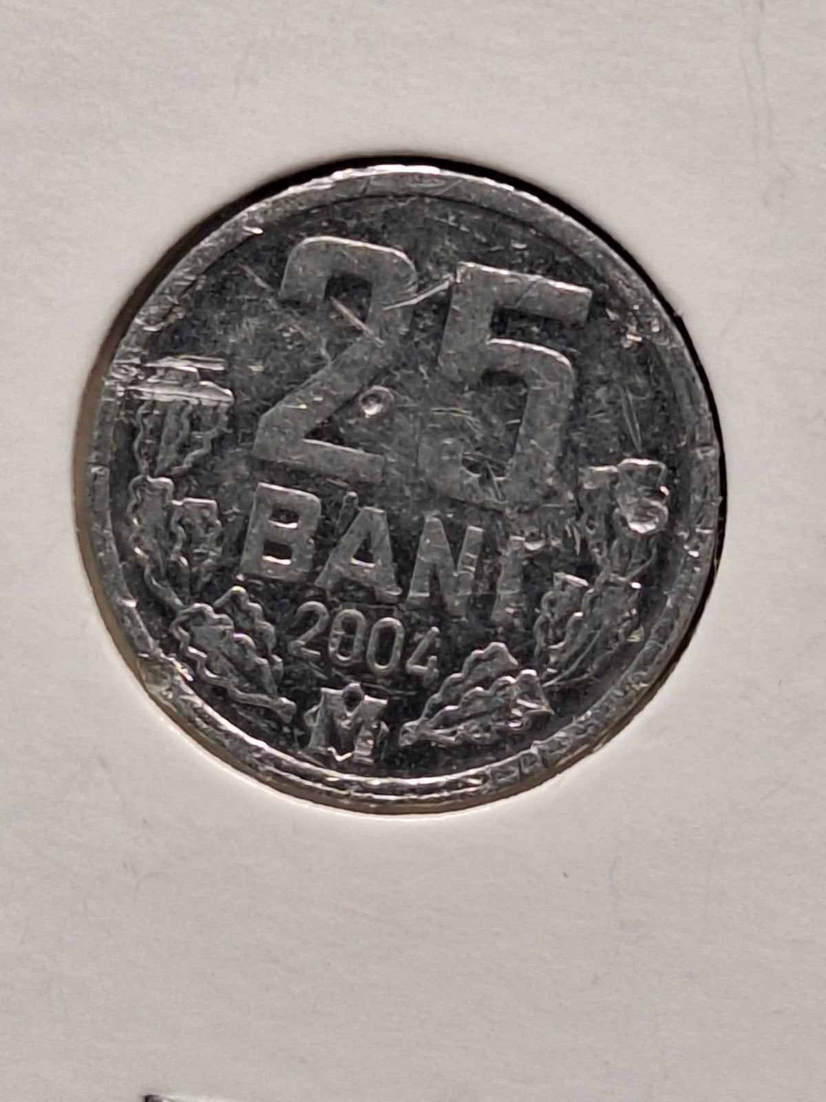 Moldavië 25 bani 2004, Postzegels en Munten, Ophalen of Verzenden