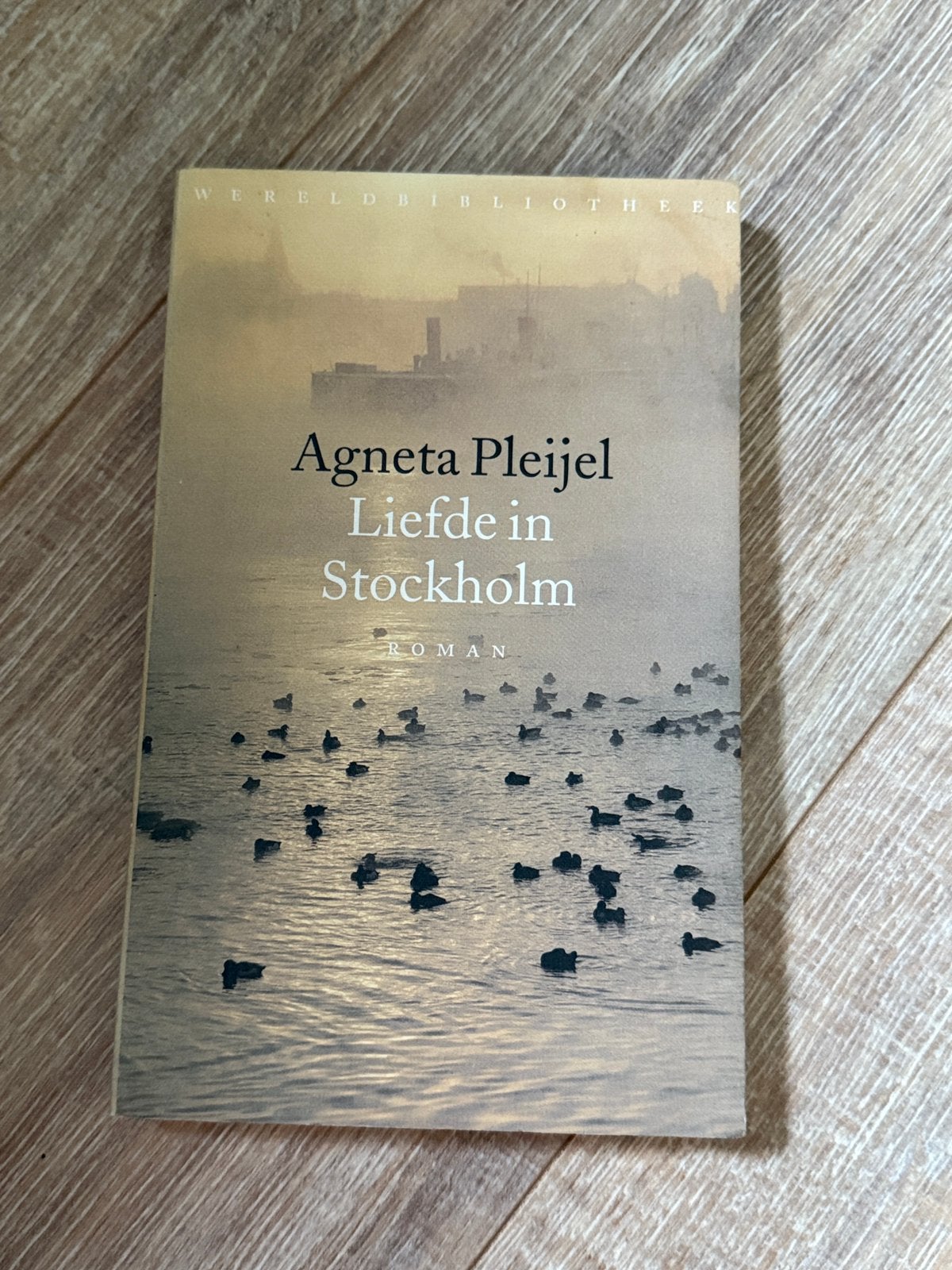 Liefde in Stockholm, Ophalen of Verzenden, Zo goed als nieuw, Agneta Pleijel