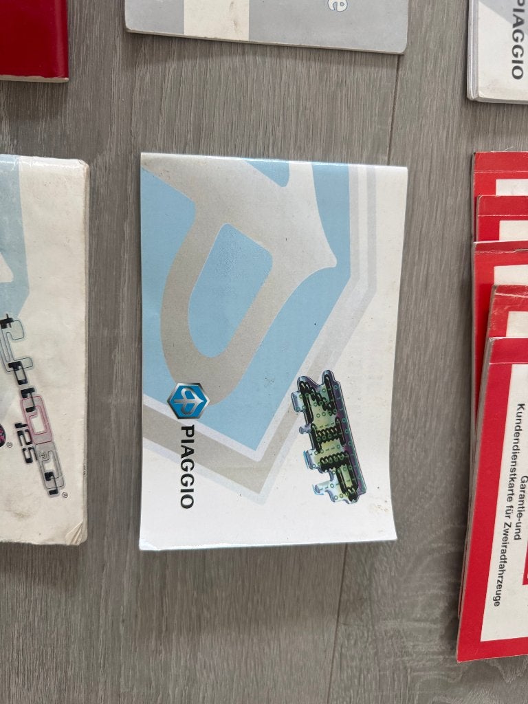 Piaggio instructieboekje scooter, Ophalen of Verzenden, Gebruikt