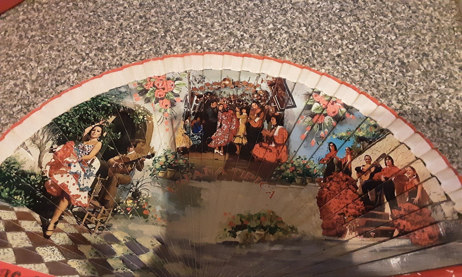 Spaanse waaier met Flamenco dansers. Handwaaier, Ophalen of Verzenden, Gebruikt, Overige typen, Overige