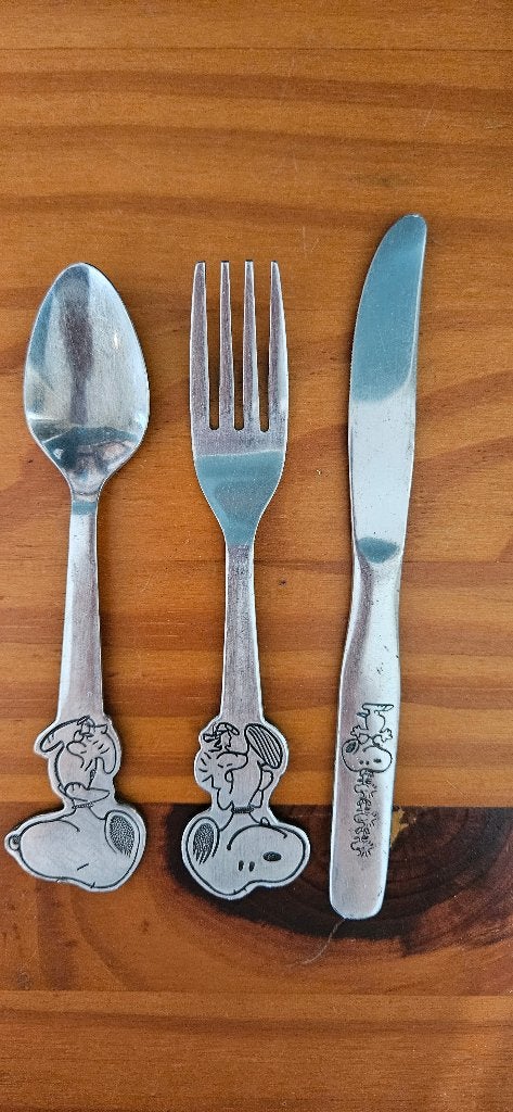 Vintage Snoopy Peanuts kinderbestek Danara 3-delig, Ophalen of Verzenden, Snoopy, Gebruikt, Beeldje of Figuurtje