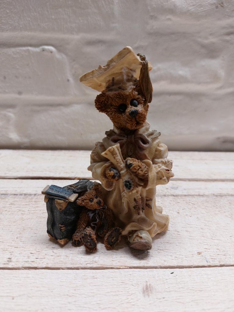 Boyds Bears & Friends afstudeerbeeldje met diploma, Verzenden, Gebruikt, Dier