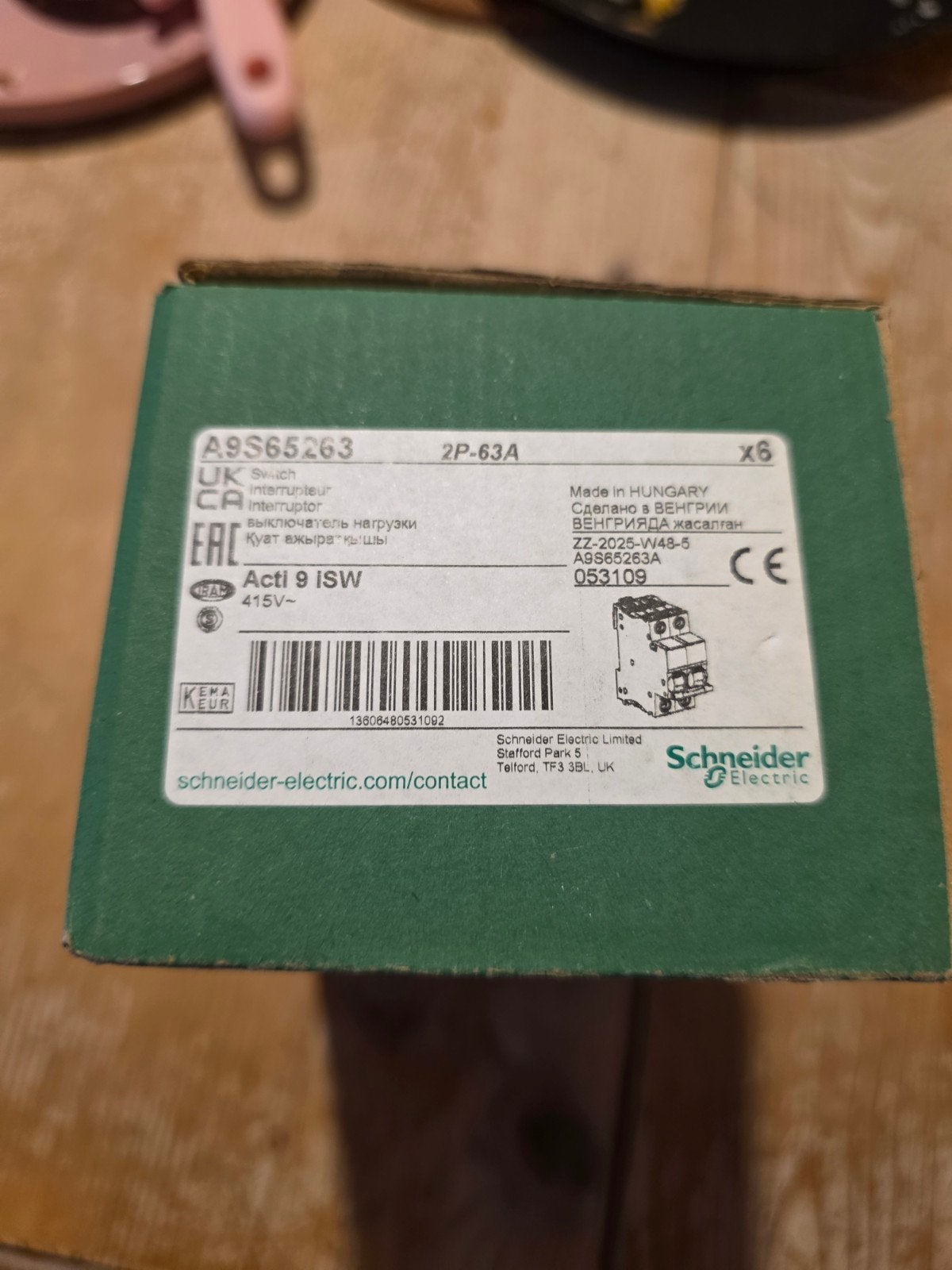 Schneider Electric ISW 2P-63A Schakelaars (6 stuks), Ophalen of Verzenden, Nieuw, Schakelaar