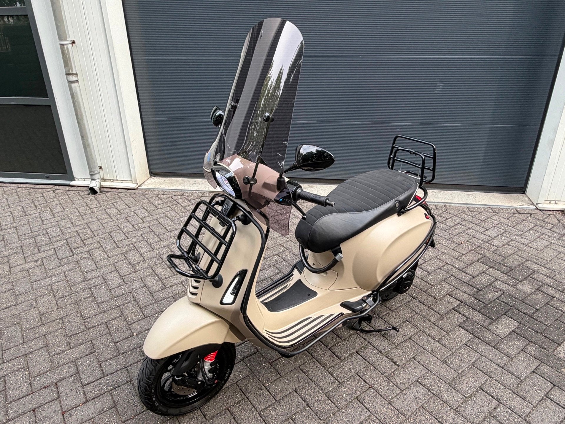 Vespa Bromscooter Sprint 4T Sport Brom Custum/Beugels/LED/Ma, Gebruikt, Overige modellen, 50 cc