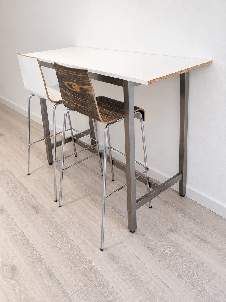 Bartafel 148x60x105 cm + 2 Loods 5 barstoelen, Ophalen, Gebruikt, Inclusief barstoelen