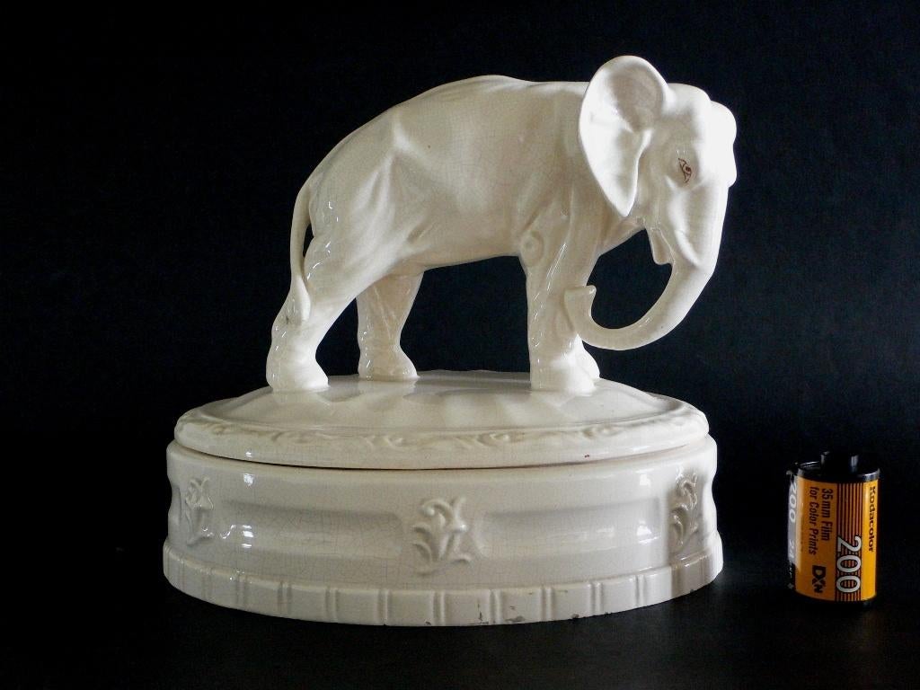 Art Deco periode. Olifantendoos, bonbonnière, Antiek en Kunst, Ophalen of Verzenden