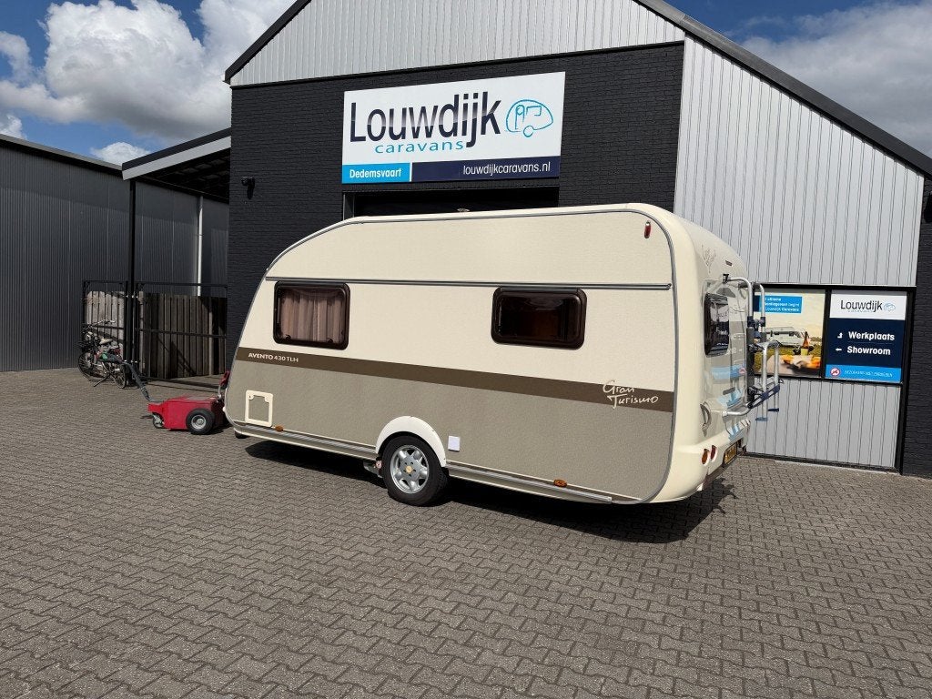 AVENTO Gran Turismo 430 TLH ’06 (Mover, Enkele bedden), Caravans en Kamperen, Caravans, 2 aparte bedden, Rondzit, Bedrijf, Kelvinstraat 23
7701BZ  Dedemsvaart, NL