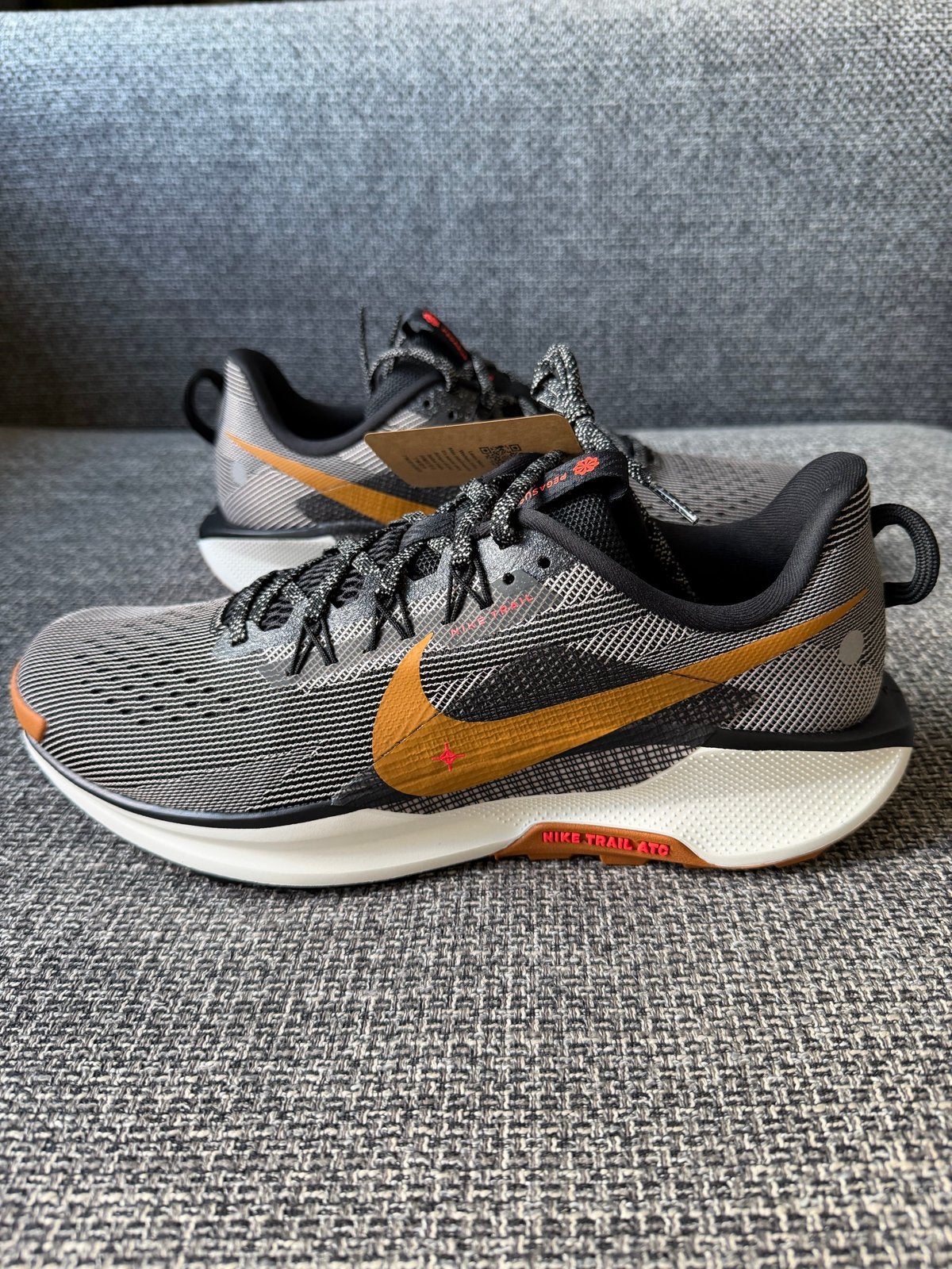 Nike ReactX Pegasus Trail 5 - Maat 45 - Nieuw, Bruin, Sportschoenen, Nieuw, Ophalen of Verzenden