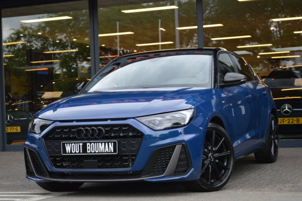 Audi A1 Sportback 30 TFSI S-Line Aut. Led Virtual Acc Camera, Leder en Stof, Bedrijf, 3 cilinders, Geïmporteerd
