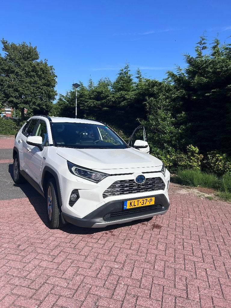 Toyota Rav4 2.5 Hybrid Executive 2020 Premium Pack, 4 cilinders, 2487 cc, 1650 kg, Wit