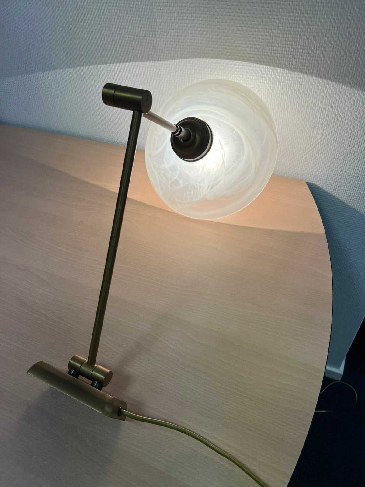 Vintage Messing Scharnierarm WANDLAMP Jaren 50 + Glazen Kap, Ophalen