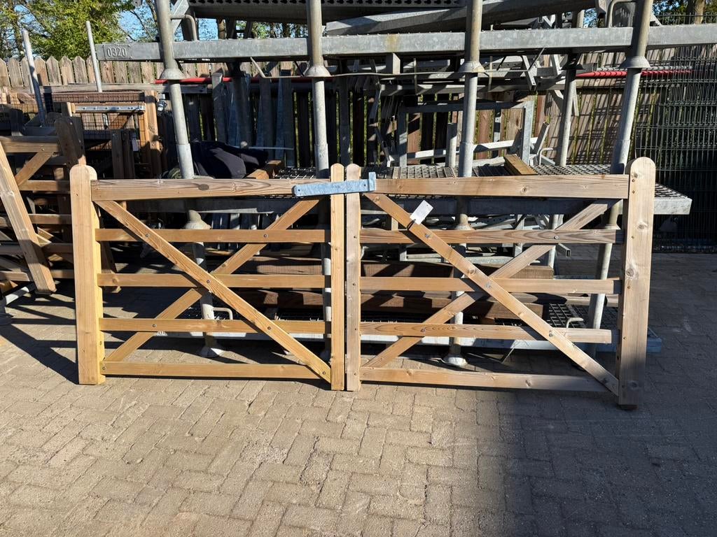 Diverse Engelse Nobifix poorten, Tuin en Terras, Ophalen, Nieuw, Hout, Tuinhek