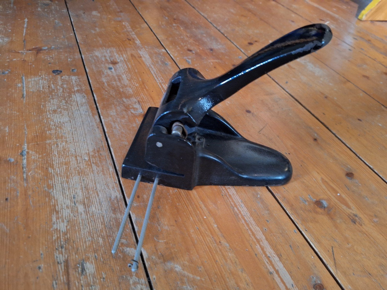 Vintage Perforator - Zwart Metaal, Ophalen of Verzenden