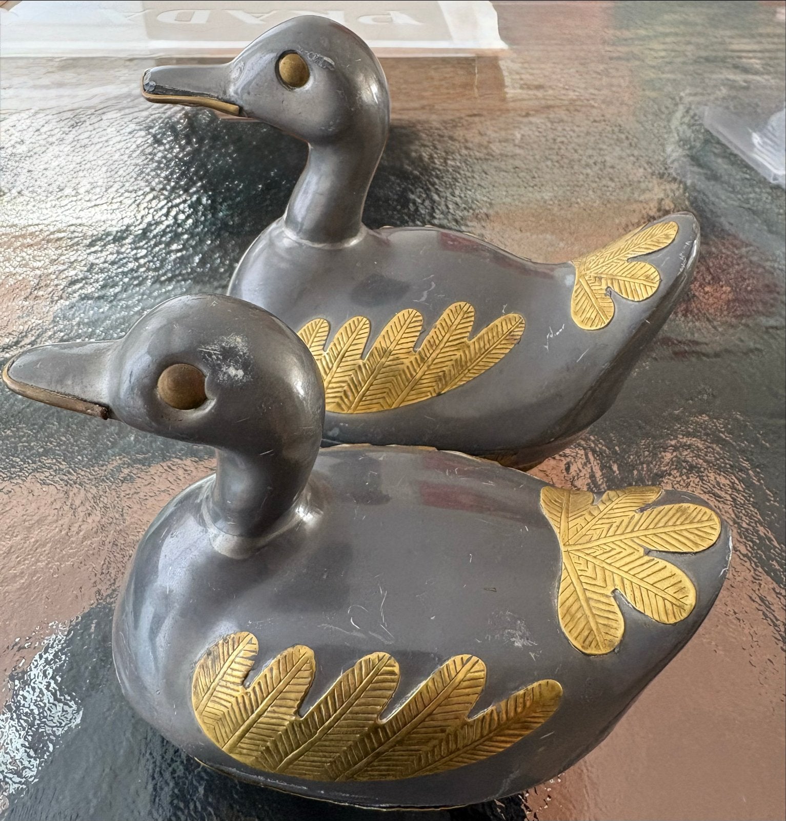 Set van 2 vintage tinnen eenden met gouden accenten, Antiek en Kunst, Ophalen of Verzenden