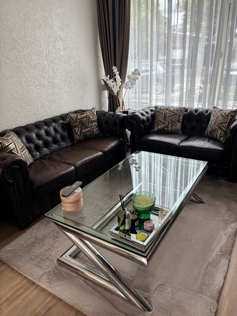 Chesterfield bankstel 3 en 2 zits en eicholtz salontafel, Ophalen, Gebruikt, 75 tot 100 cm