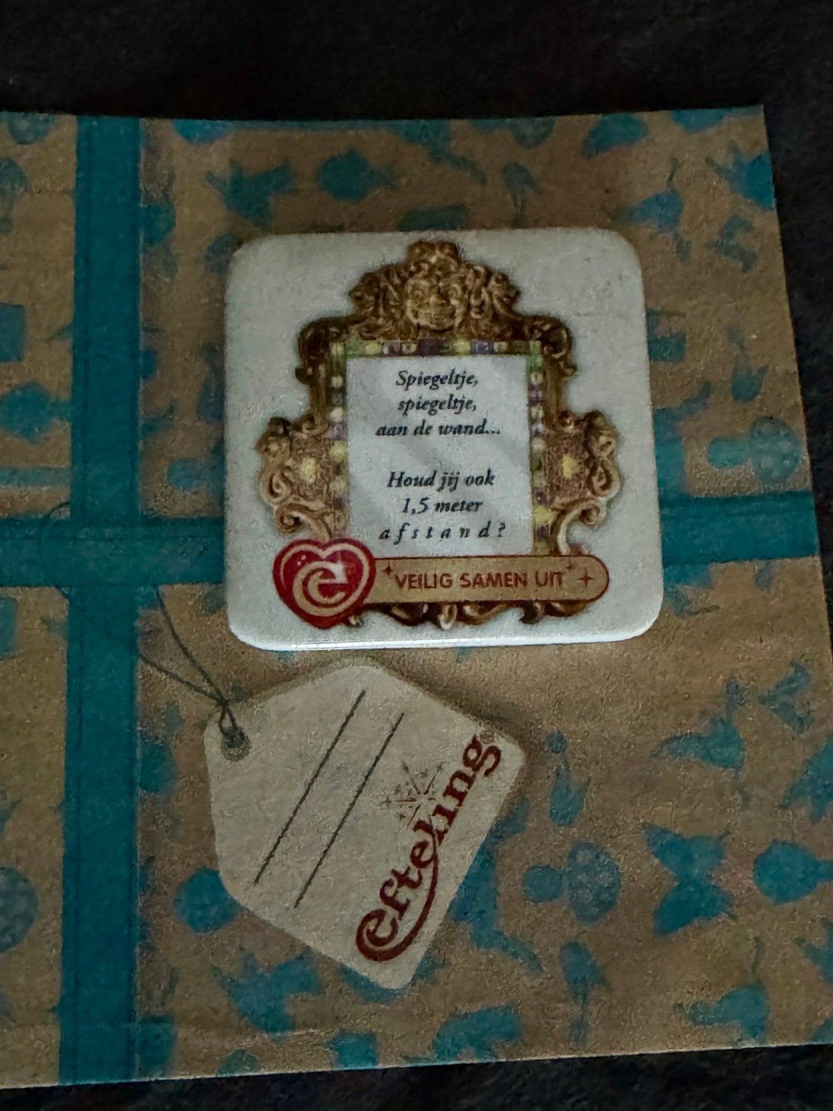 Efteling personeelsbutton COVID-tijd 'Veilig Samen Uit', Verzamelen, Efteling, Ophalen, Zo goed als nieuw, Button of Speldje