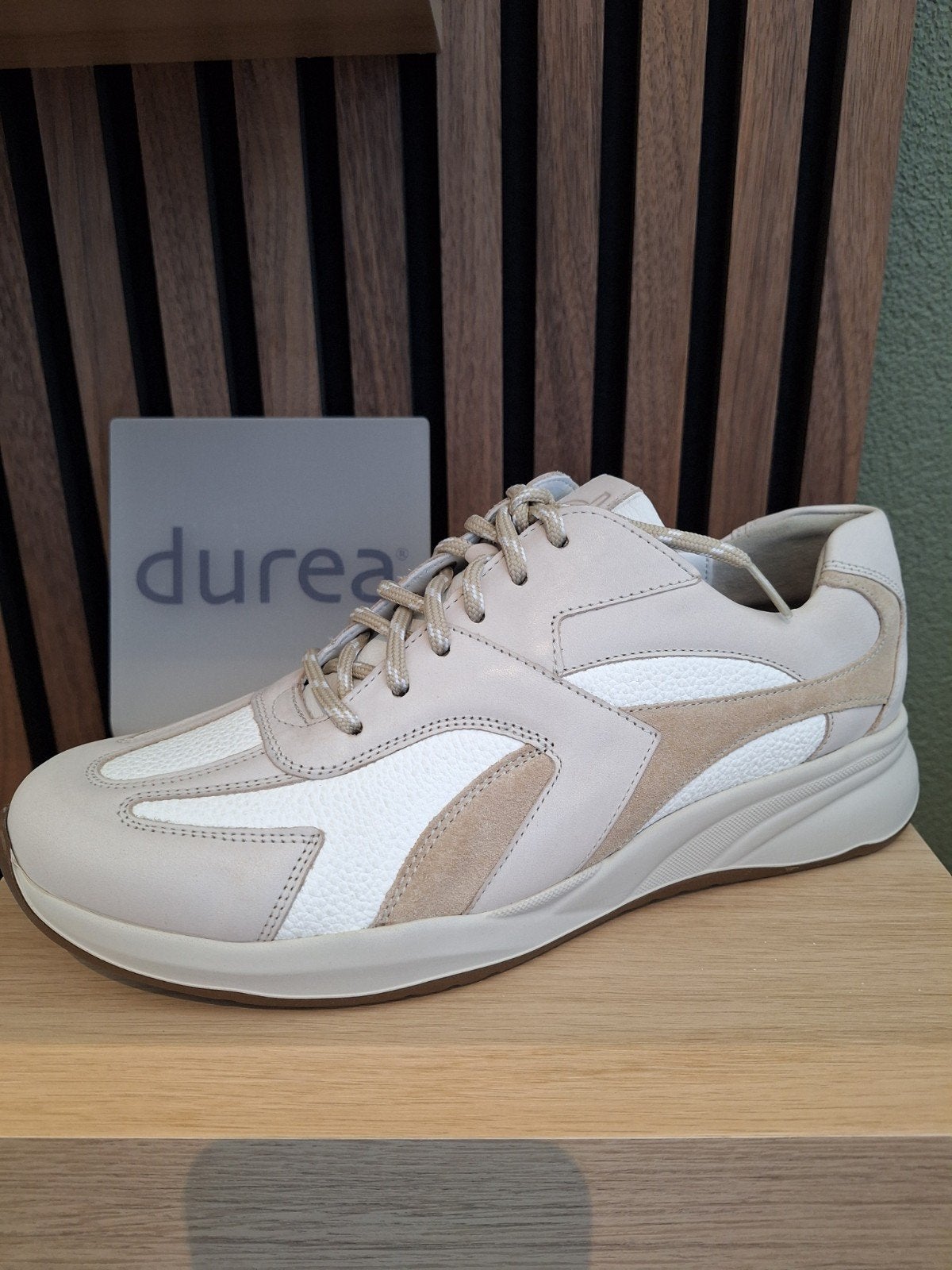 Durea Sneakers - Offwhite/L. Taupe - Maat 7H, Kleding | Dames, Ophalen, Durea, Overige kleuren, Nieuw