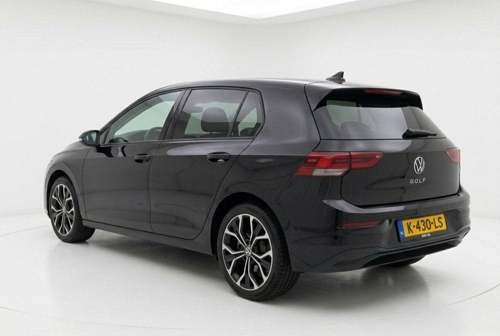 Volkswagen Golf 1.0 TSI Golf XENON LED PDC LANE ASSIST INCL., Auto's, Voorwielaandrijving, Gebruikt, Euro 6, Zwart