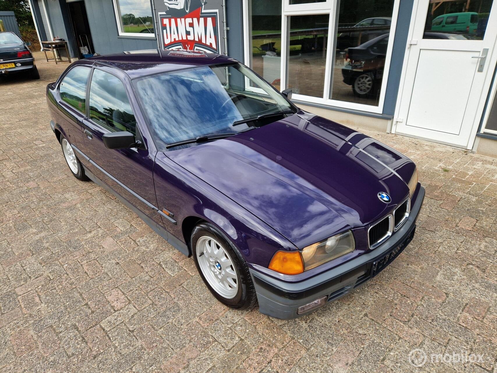 BMW E36 316 Compact | 126000km | Nw Apk, Auto's, BMW, Gebruikt, Centrale vergrendeling, 1600 cc, Bedrijf