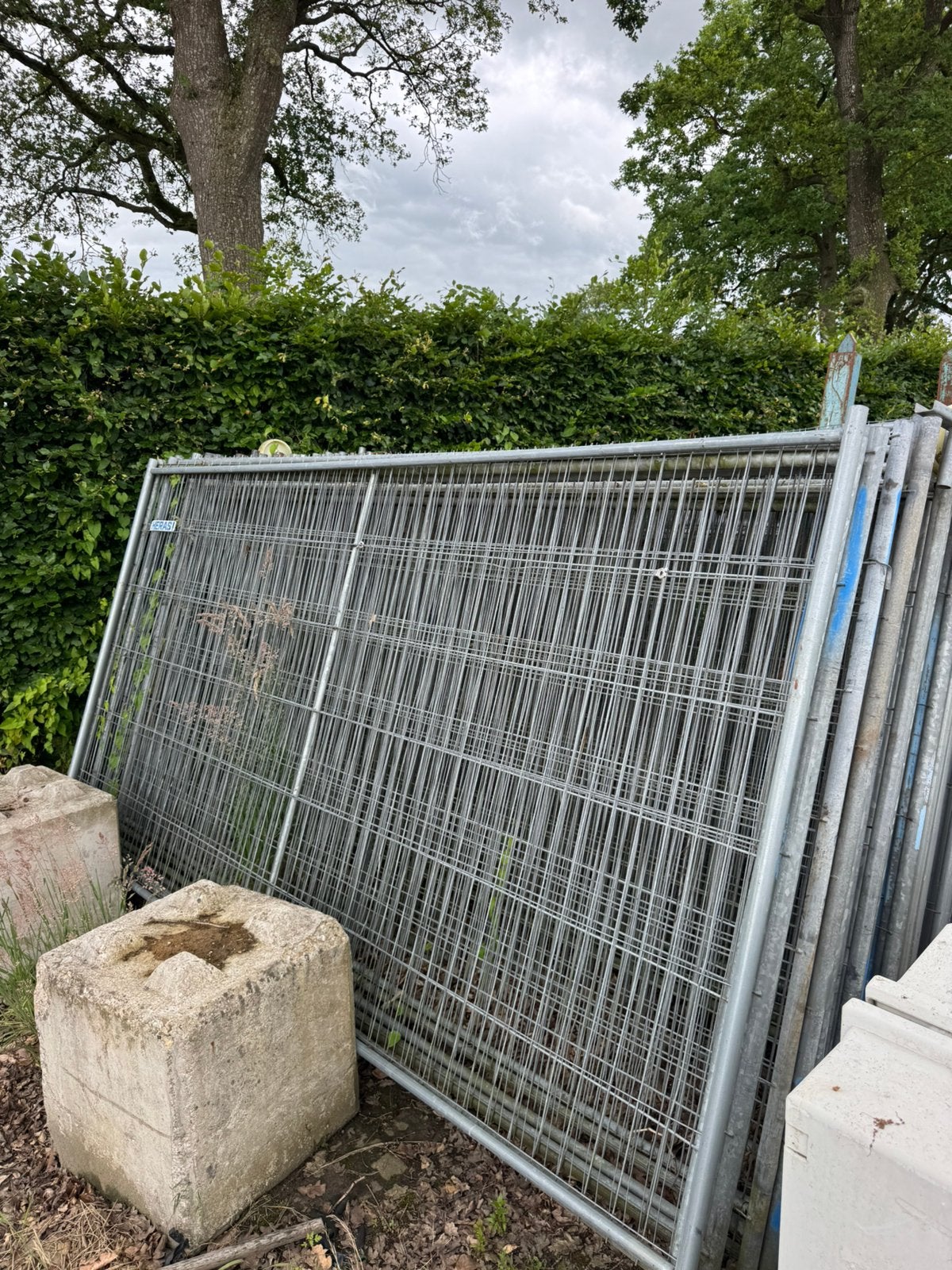 Bouwhekken partij 28 stuks met voet, Ophalen of Verzenden, Zo goed als nieuw