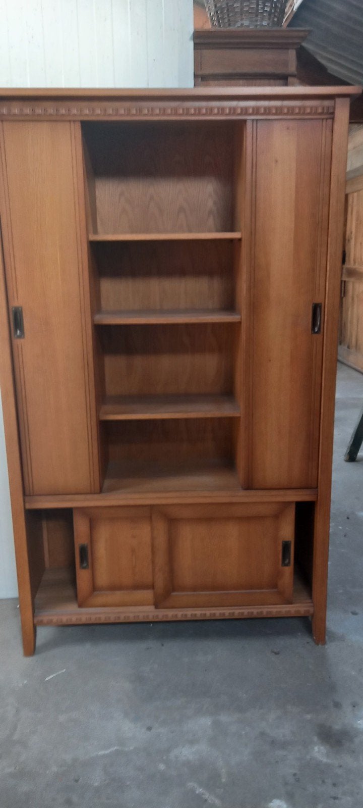 Vintage Eiken Boekenkast met Schui    zonder de spullen die, Antiek en Kunst, Ophalen
