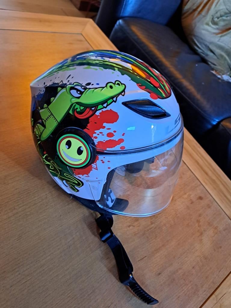 Nieuwe kinderhelm maat M Funny Kroko Glosswhite Helm Maat M, Fietsen en Brommers, Brommerhelmen, Ophalen, Nieuw