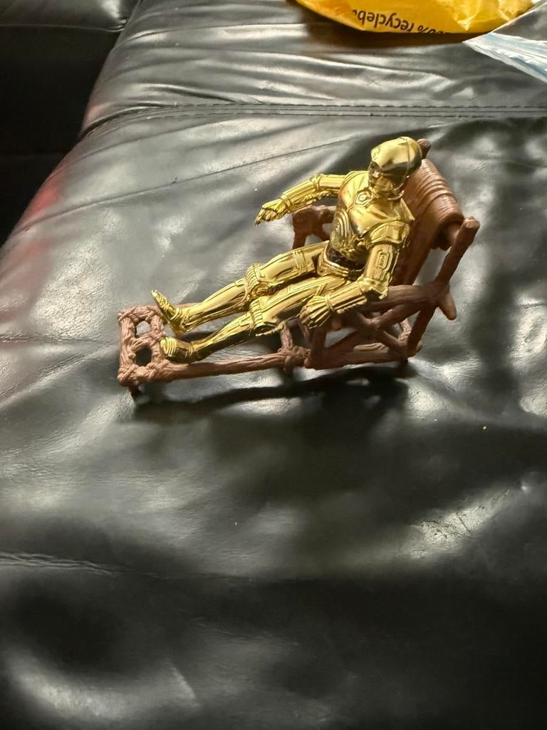 Star wars c-3po met stoel, Verzamelen, Star Wars, Ophalen of Verzenden, Actiefiguurtje
