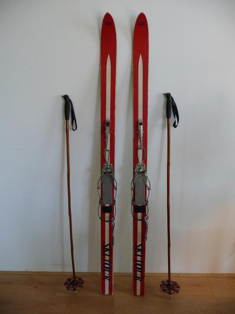Vintage ski's (Futaba), Sport en Fitness, Skiën en Langlaufen, 160 tot 180 cm, Ski's, Ophalen, Overige merken