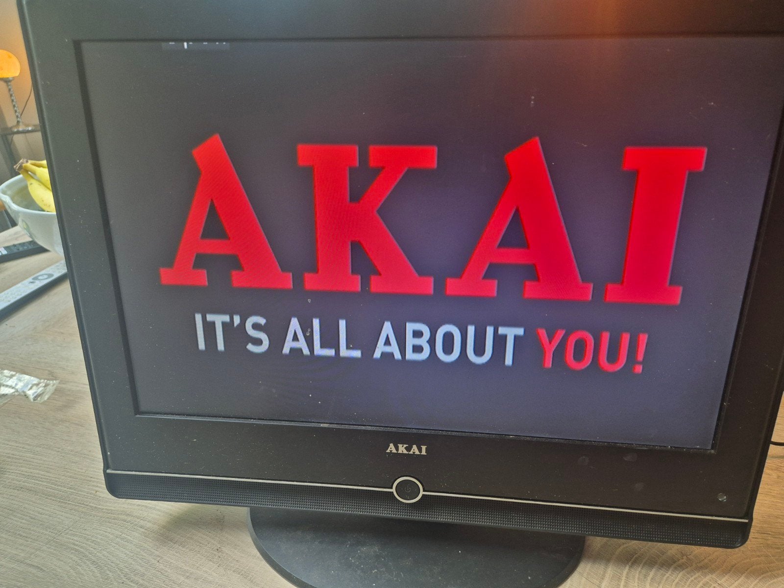 AKAI LCD TV/DVD Combi - Ideaal voor camping (12V en 220v), Overige merken, Gebruikt, Ophalen of Verzenden, Minder dan 40 cm