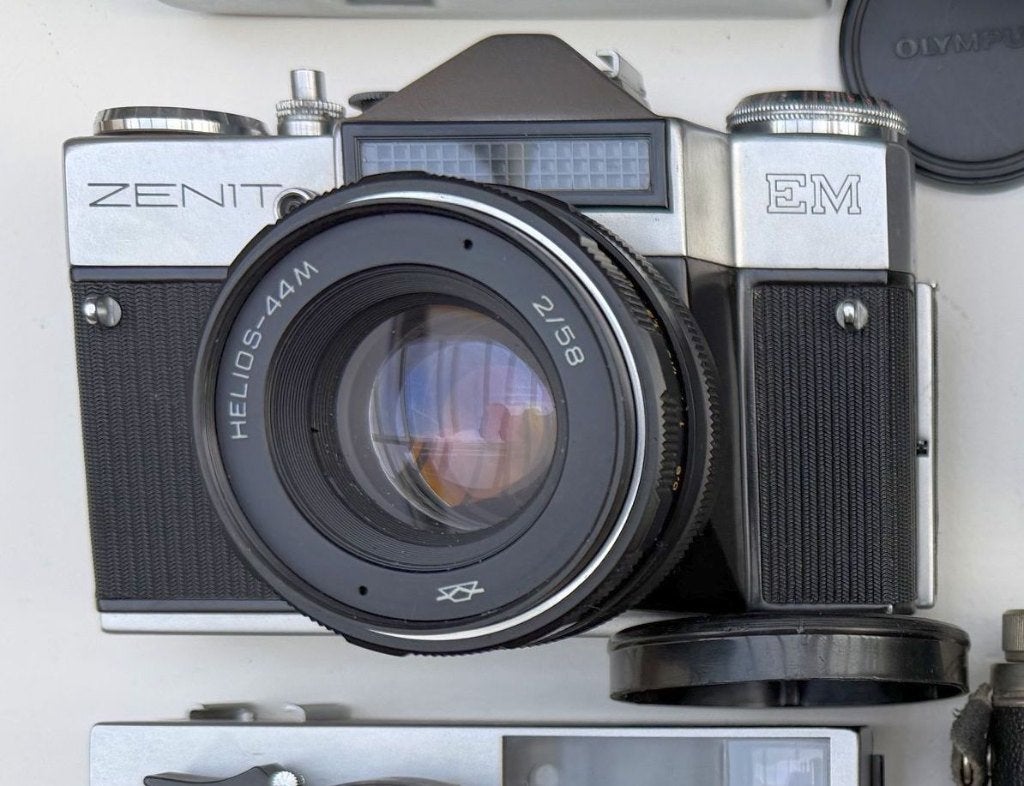 Helios-44M 2/58mm en Zenit-EM body (lens in goede staat), Audio, Tv en Foto, Ophalen of Verzenden, Compact, Overige Merken