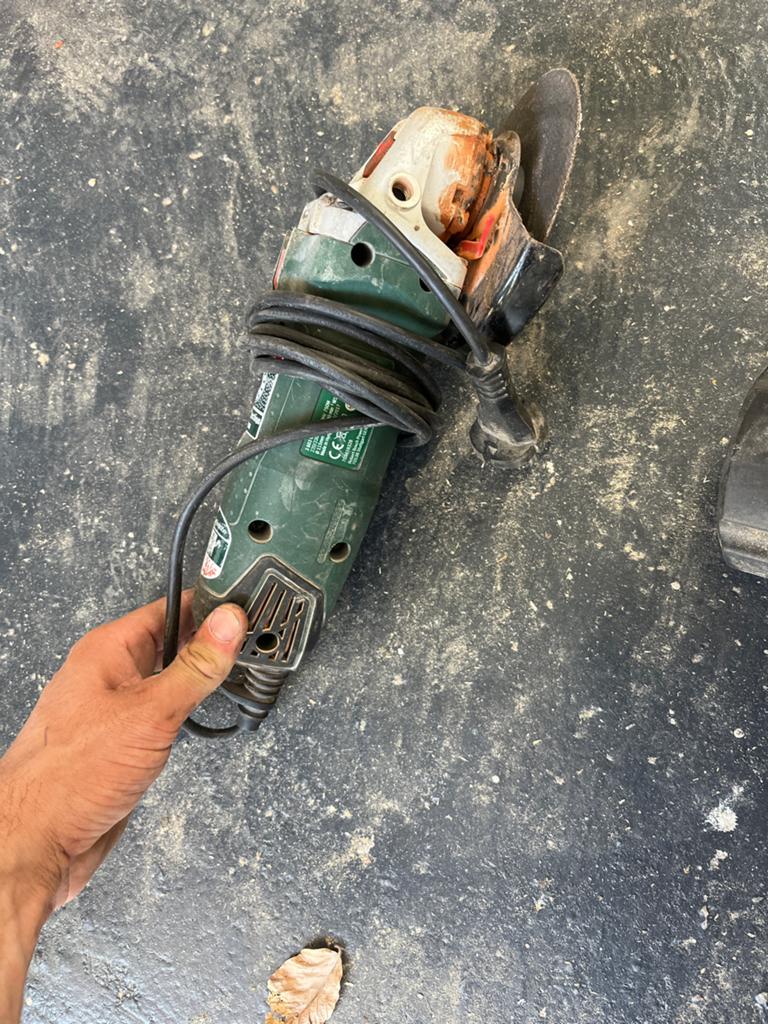 Gebruikte haakse slijper - Bosch, Ophalen of Verzenden, Zo goed als nieuw, 700 tot 1000 watt, Haakse handslijpmachine