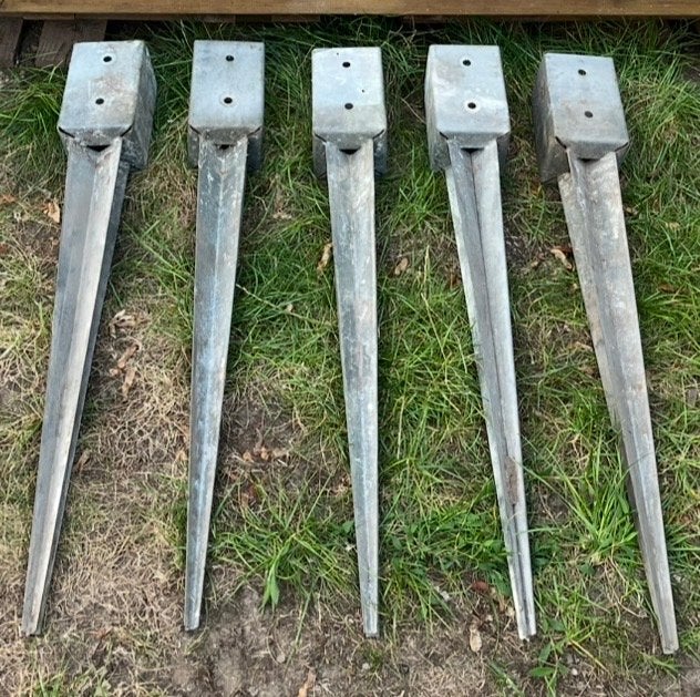 Paalpunten 9x9 cm, 75cm lang, Tuin en Terras, Palen, Balken en Planken, Ophalen, Gebruikt, Minder dan 180 cm, Overige typen