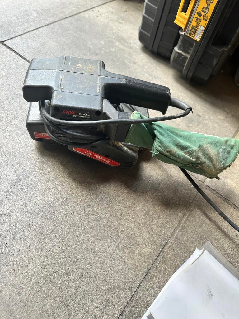 Schuurmachine, Doe-het-zelf en Verbouw, Gereedschap | Schuurmachines, Ophalen of Verzenden, Zo goed als nieuw, Minder dan 600 watt