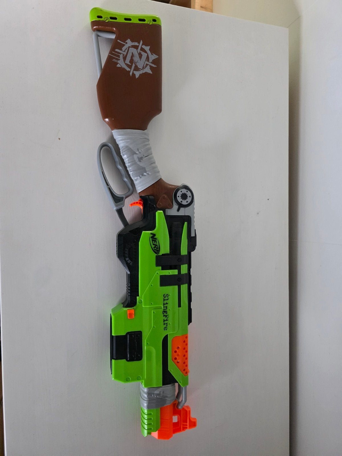 Nerf Zombie Strike SlingFire Blaster met magazijnen, Ophalen, Gebruikt, Jongen of Meisje