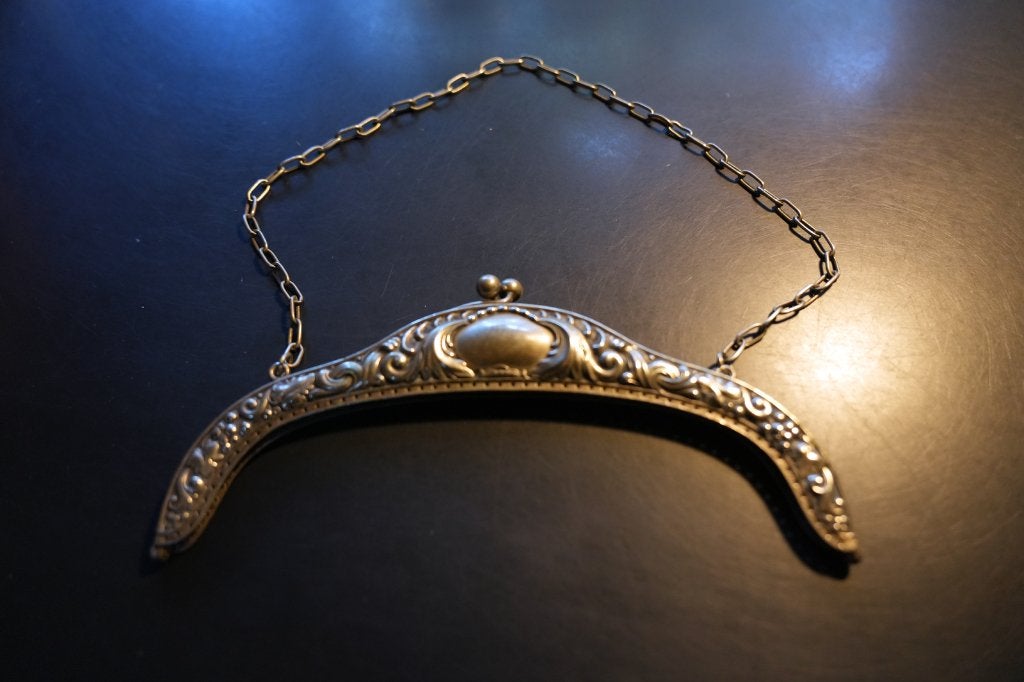antieke tasbeugel, Sieraden, Tassen en Uiterlijk, Ophalen of Verzenden, Overige materialen, Overige typen