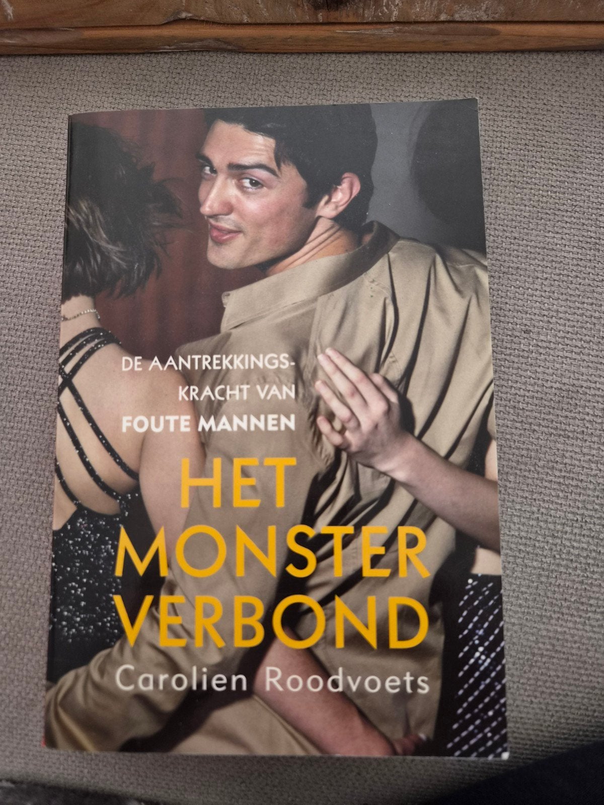 Het Monsterverbond - Carolien Roodvoets, Ophalen of Verzenden, Zo goed als nieuw, Carolien Roodvoets, Nederland