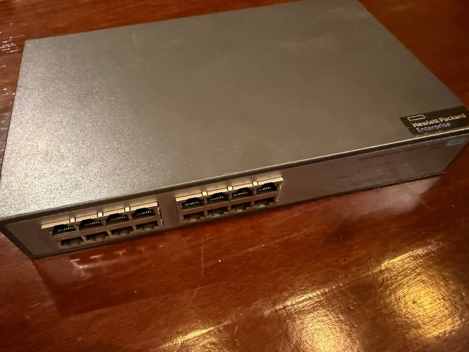 HPE OfficeConnect 1420 JH016A netwerkswitch, Ophalen of Verzenden, Zo goed als nieuw