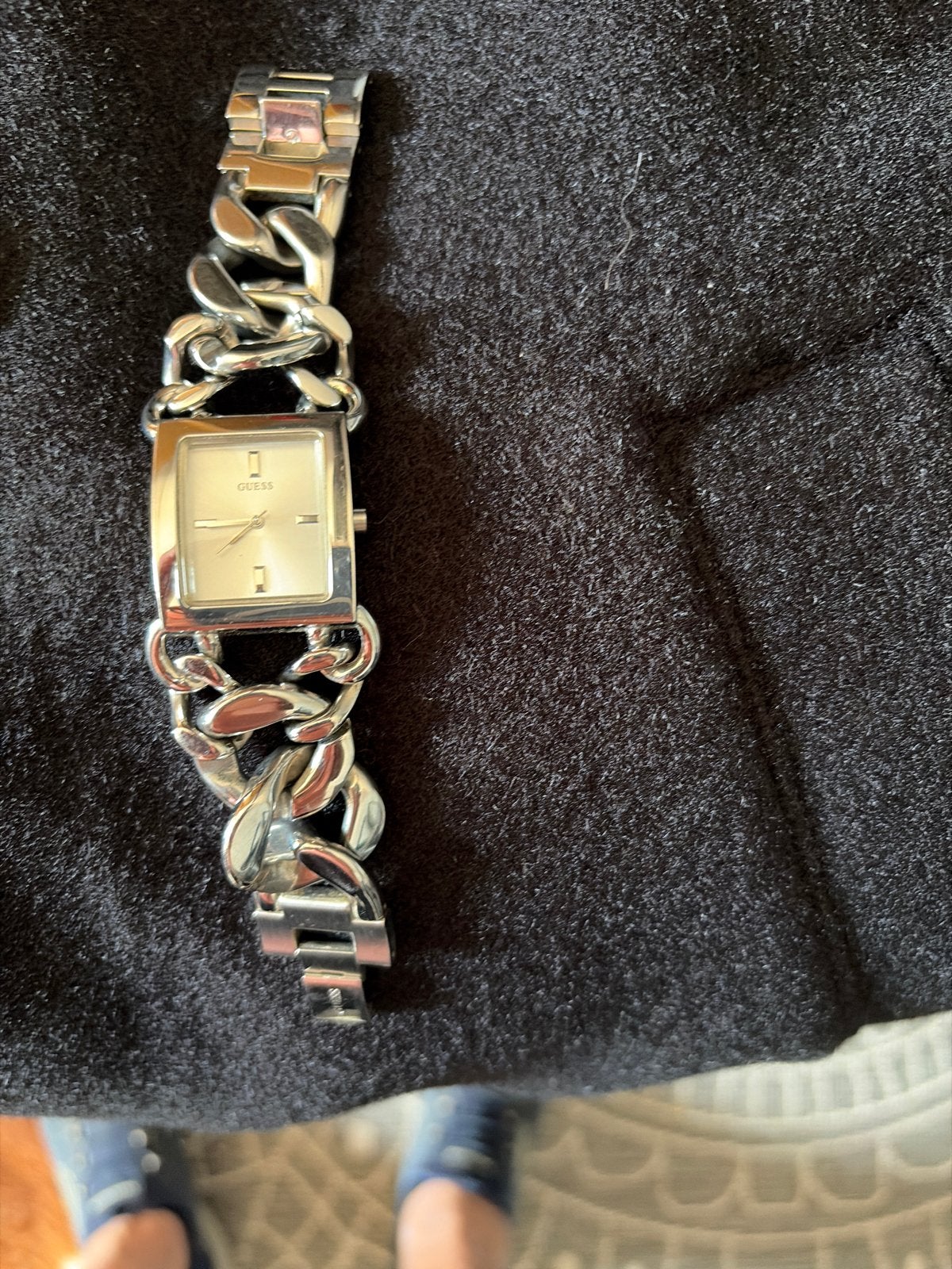 Stijlvol Guess dameshorloge - Zo goed als nieuw, Sieraden, Tassen en Uiterlijk, Ophalen, Staal, Guess, Polshorloge
