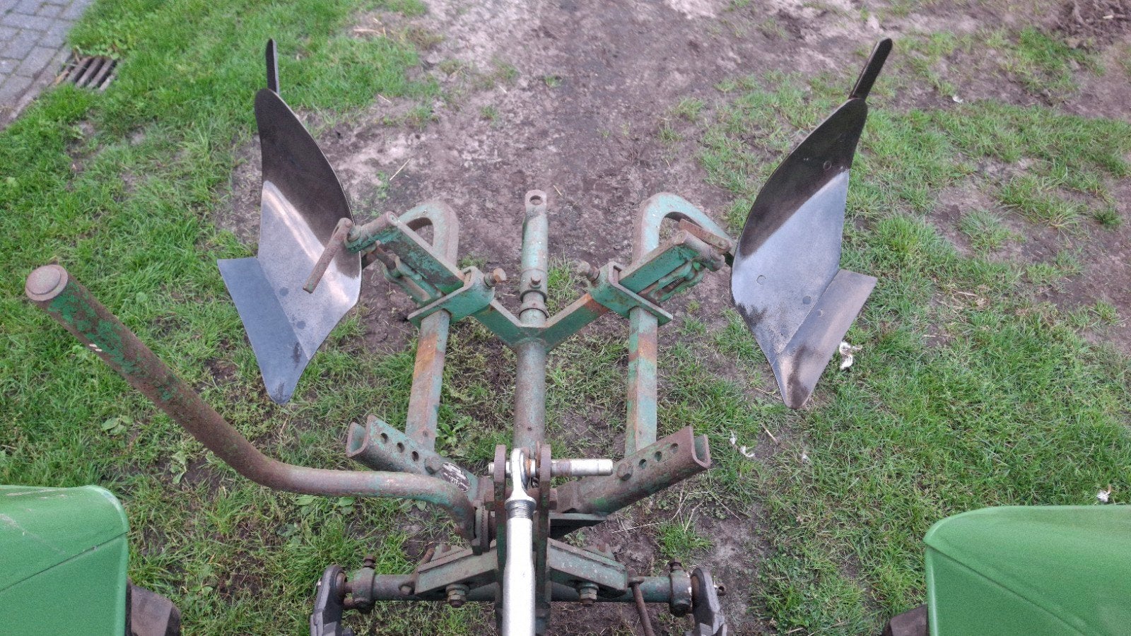 Krone AWDE kantelploeg, Ophalen, Grondbewerking